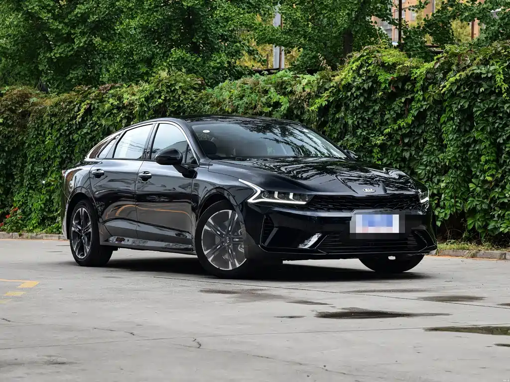 Kia K5 — миниатюра 3