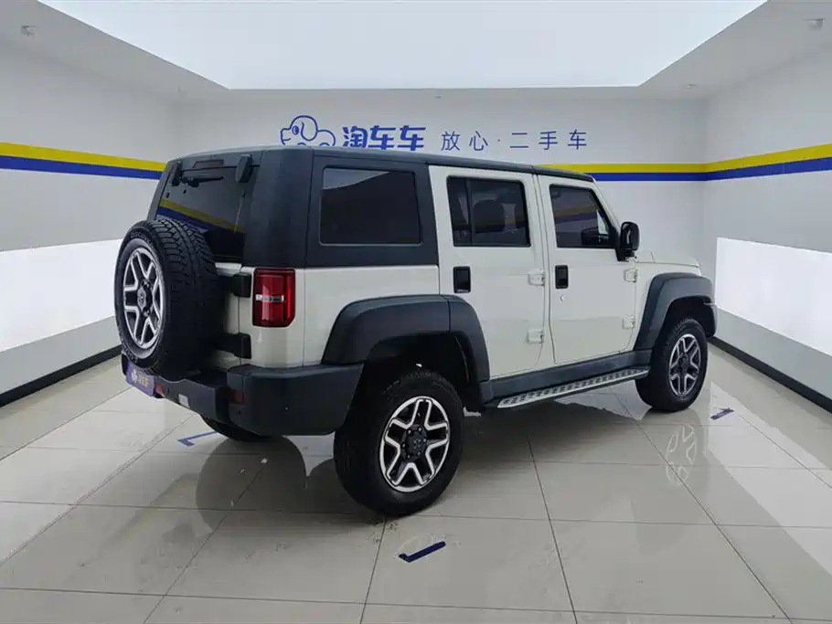 BAIC BJ40 2016 40L 2.3T AT Premium