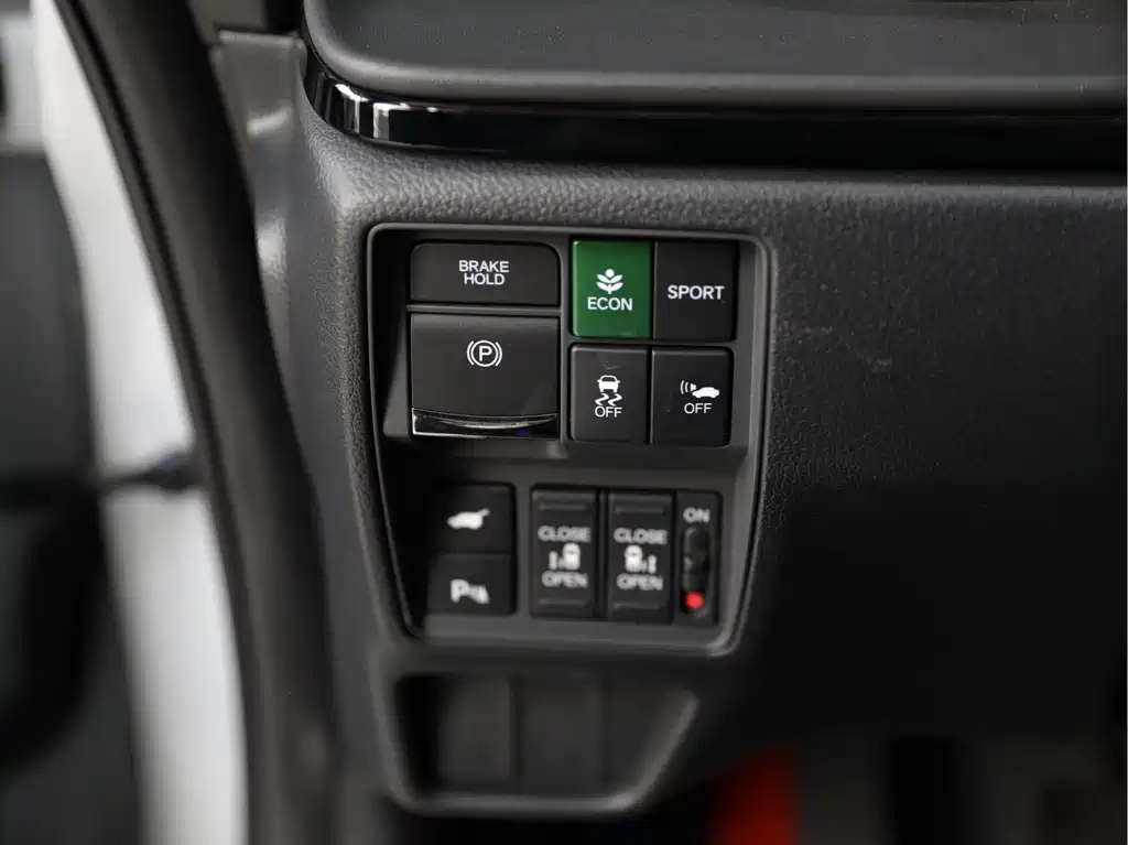 Honda Elysion 2024 2.0L e:HEV Luxury