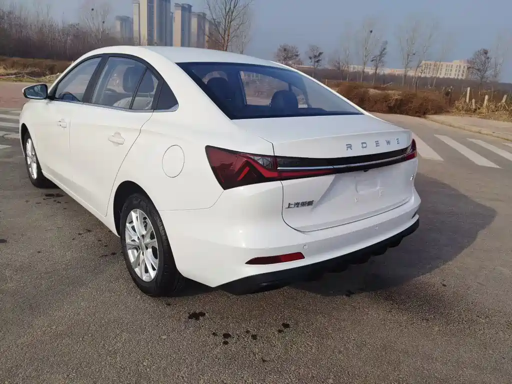 ROEWE I5
