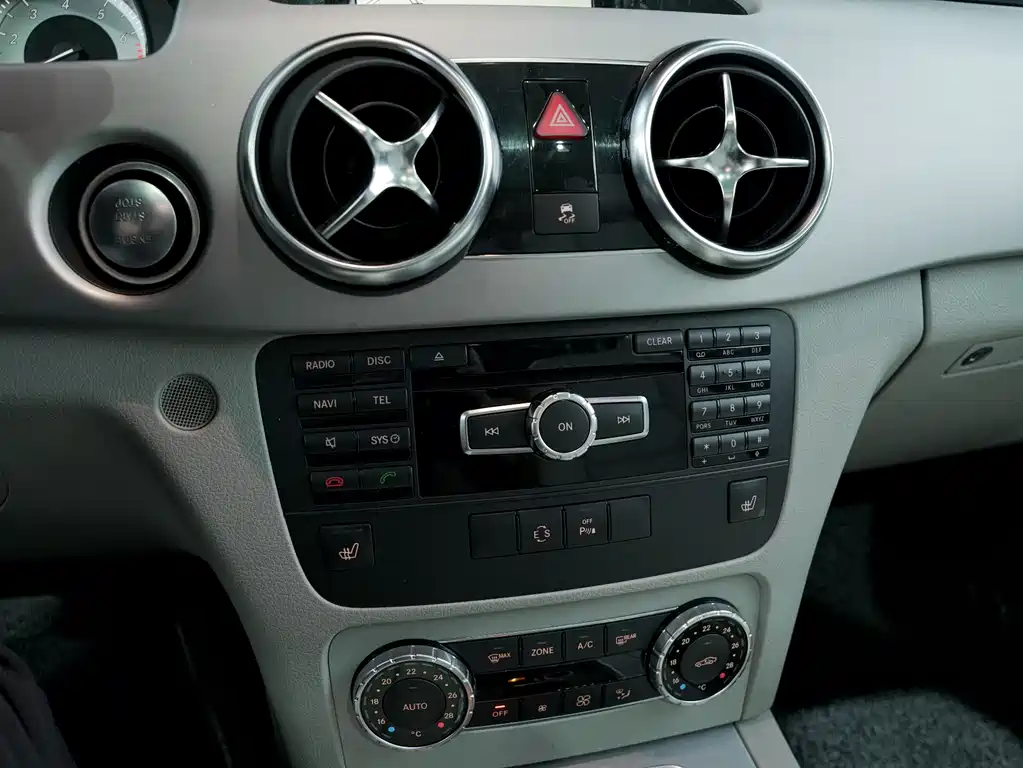Mercedes-Benz GLK-Class Facelift GLK 300 4MATIC Fashion Type, фото 7