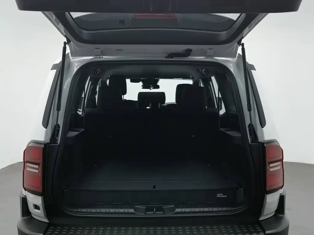 Toyota Prado — миниатюра 16