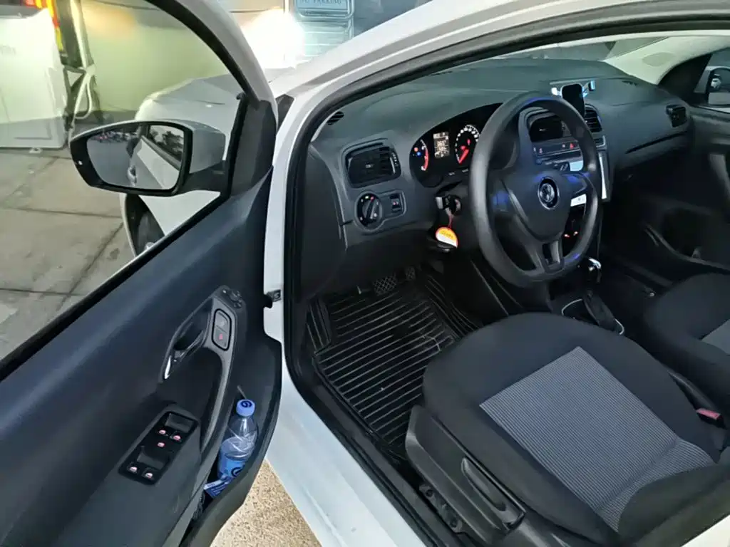 Volkswagen Polo — миниатюра 16
