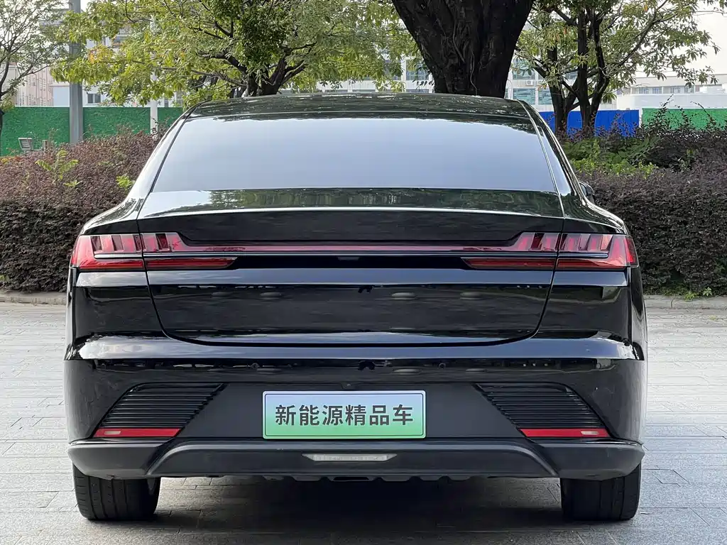 BYD Han — миниатюра 5