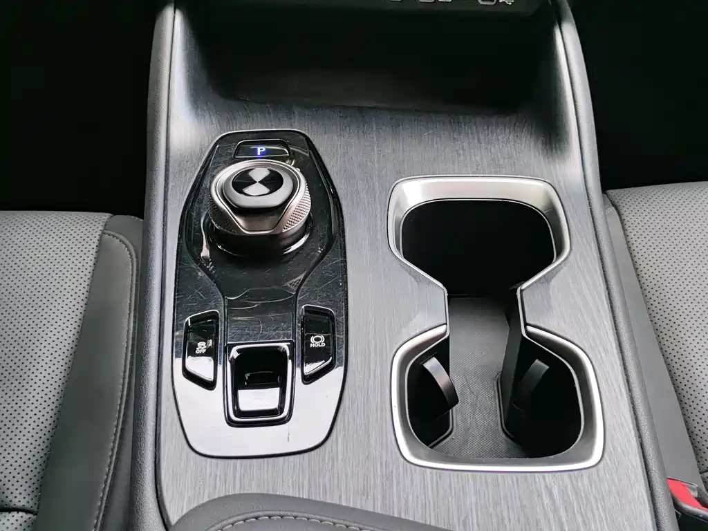 Lexus RZ — миниатюра 26