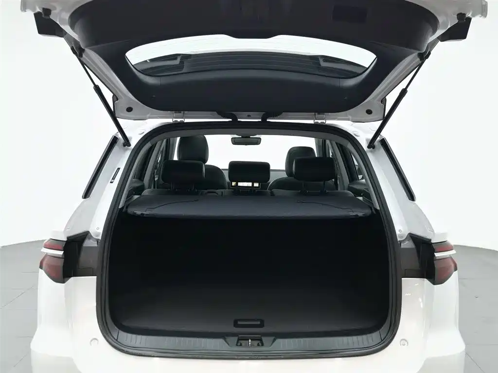 BYD Song Pro — фотографии объявления, Фото 16