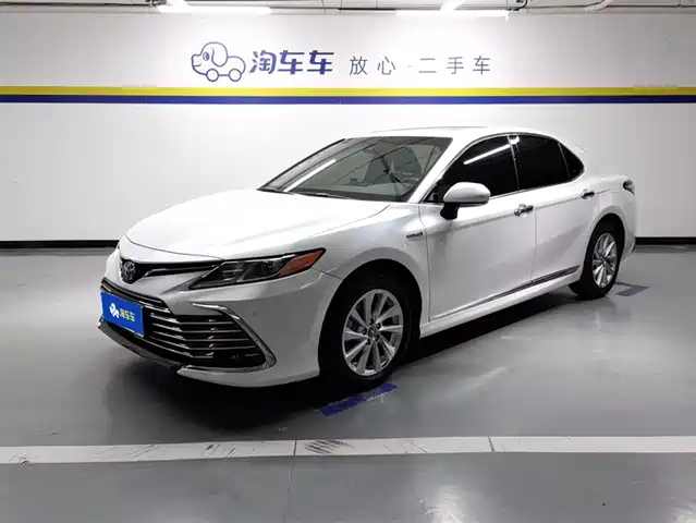 TOYOTA CAMRY 2022