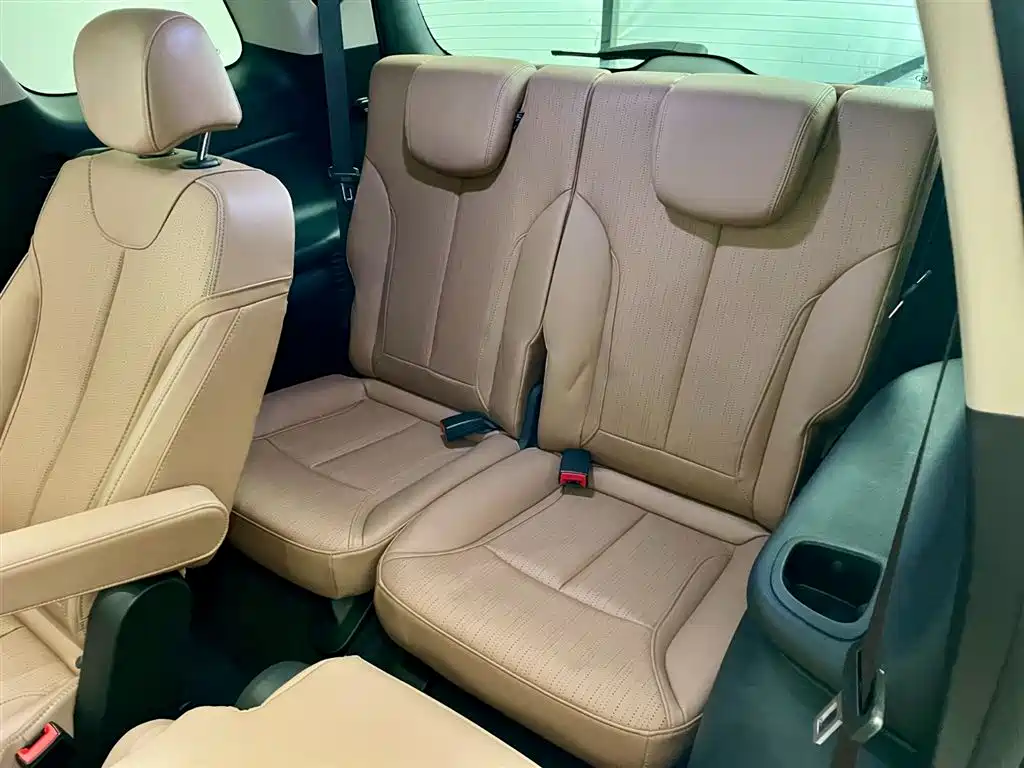 Buick GL6 2021 323T Luxury