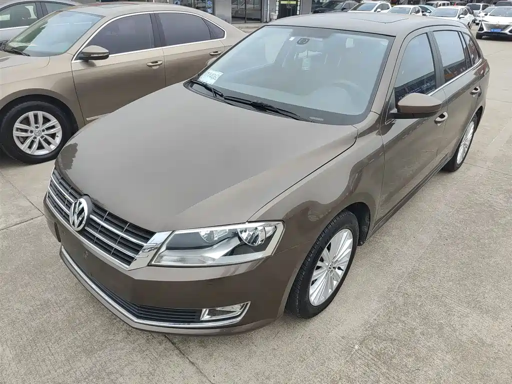 Volkswagen Gran Lavida 2015