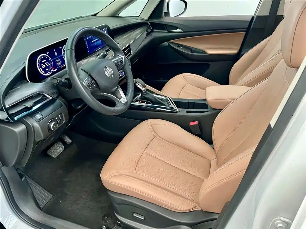 Buick GL6 2021 323T Luxury