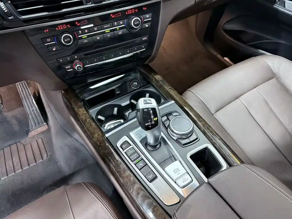 BMW X5 (Import) — миниатюра 22