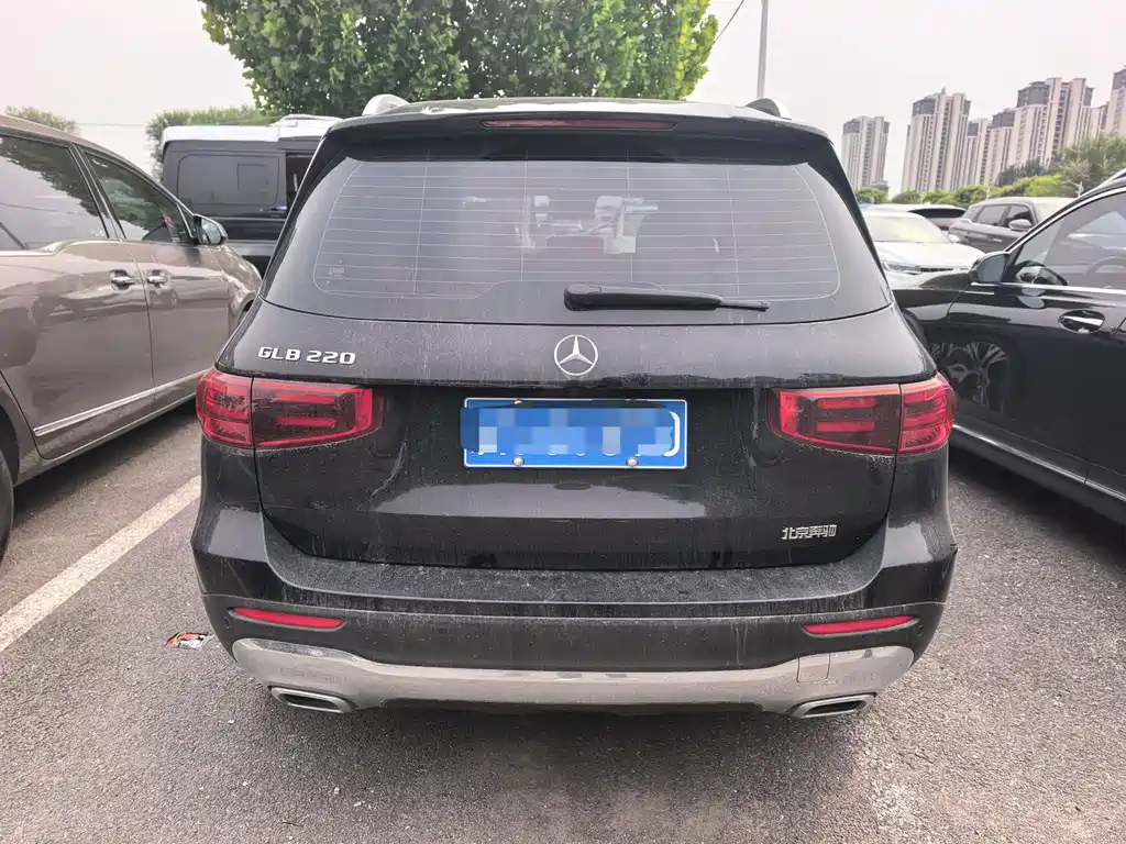 Mercedes-Benz GLB — миниатюра 13