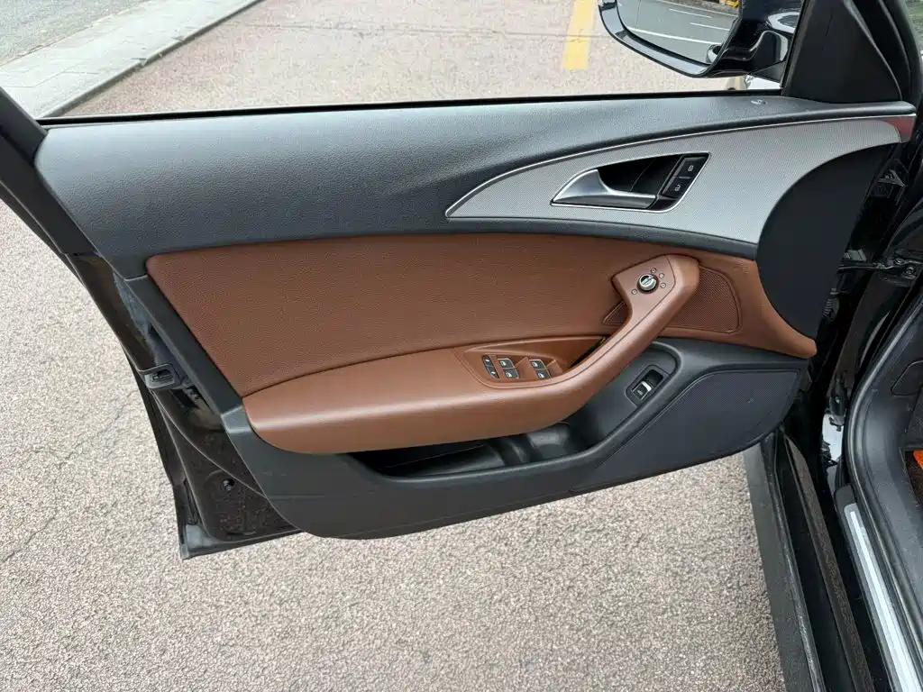 Audi A6L — миниатюра 6