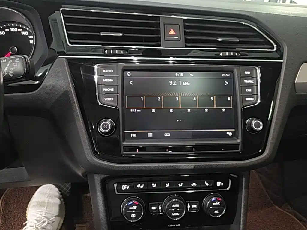 Volkswagen Tiguan L — миниатюра 13