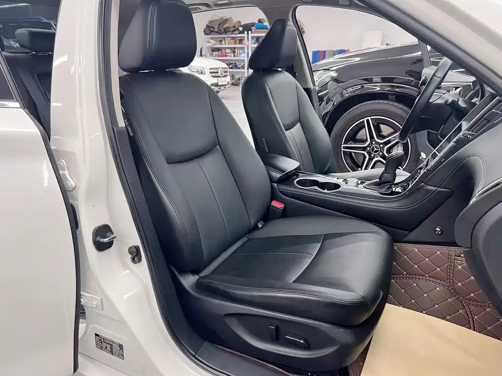 Infiniti Q50L — миниатюра 17
