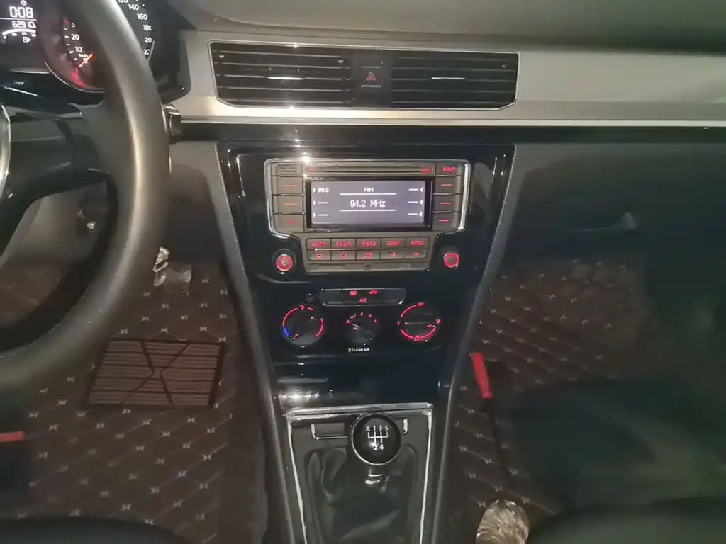 Volkswagen Bora — миниатюра 13