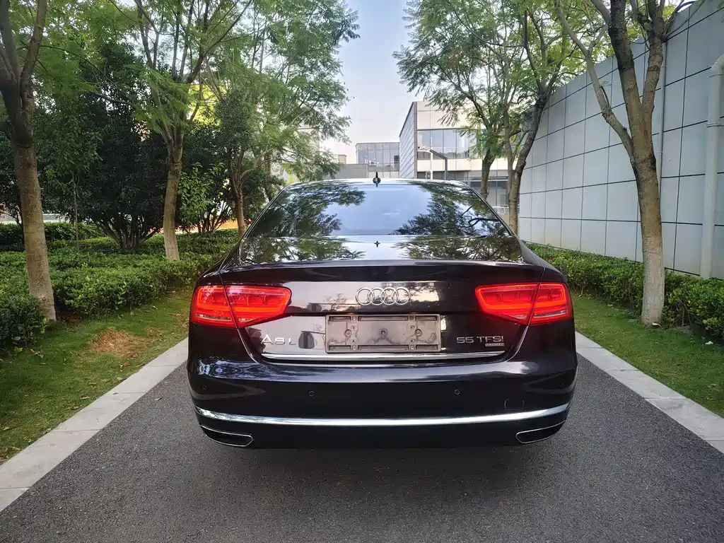 Audi A8 — миниатюра 13