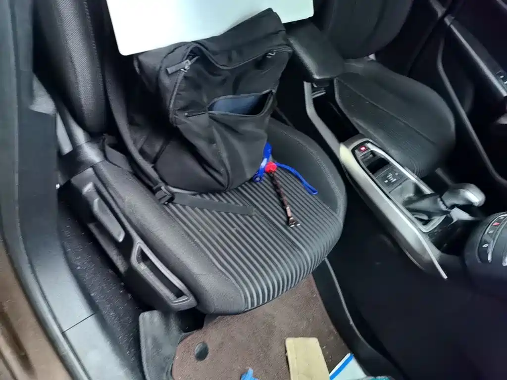 Peugeot 408 — миниатюра 25