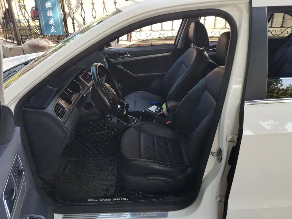 Volkswagen Lavida — миниатюра 11