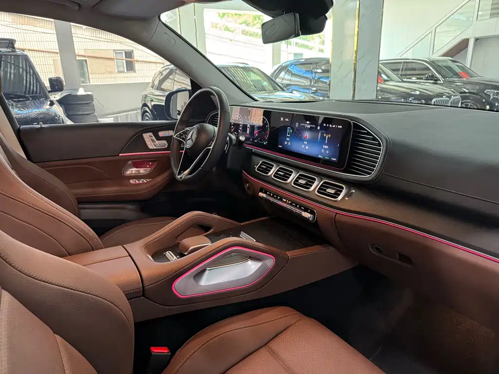 Mercedes-Benz GLE — миниатюра 9