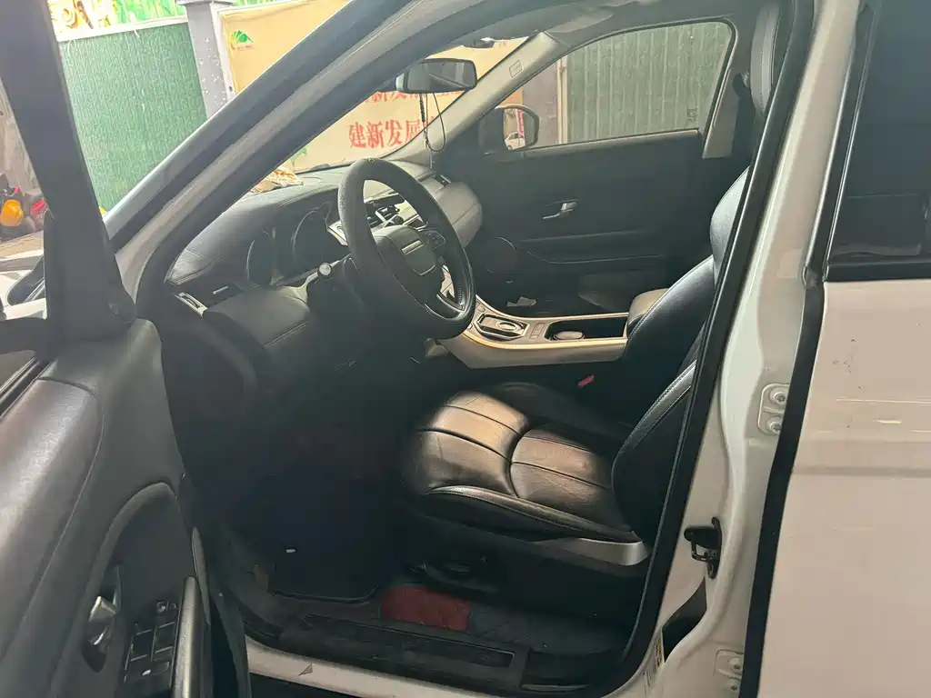 Land Rover Evoque — миниатюра 5