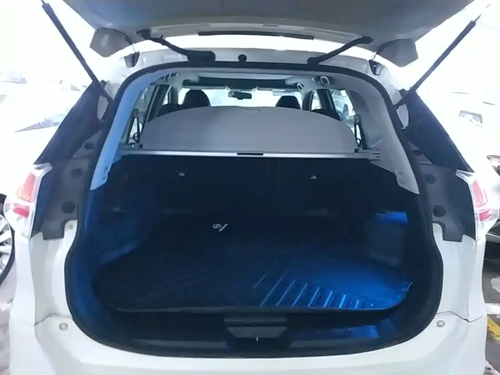 Nissan X-Trail — миниатюра 19