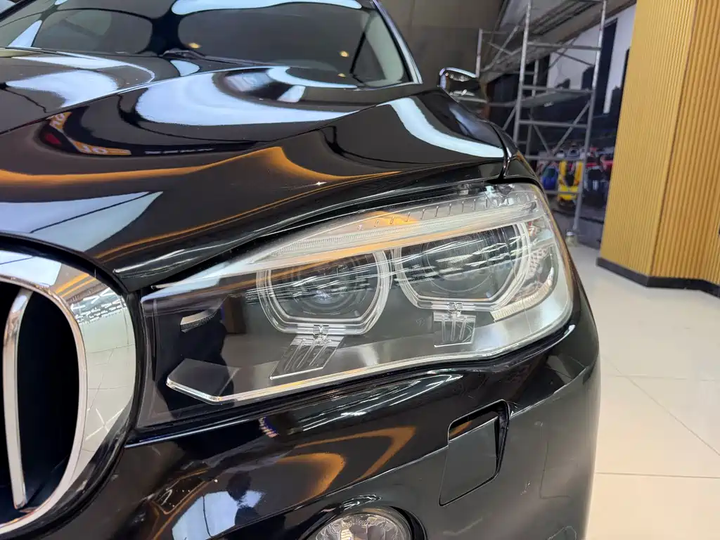 BMW X5 (Import) — миниатюра 12
