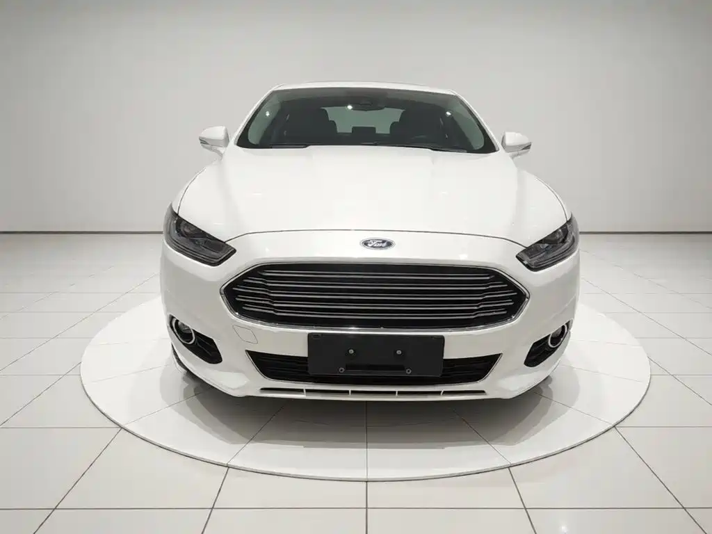 Ford Mondeo 2013 2.0L GTDi200 Luxury