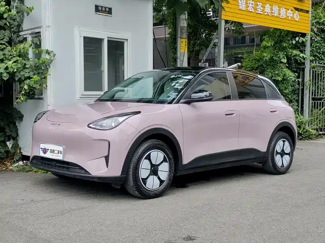 2025 Geely Xingyuan