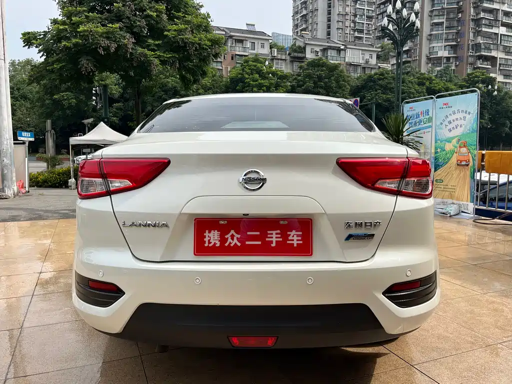 Nissan Bluebird - фото 13