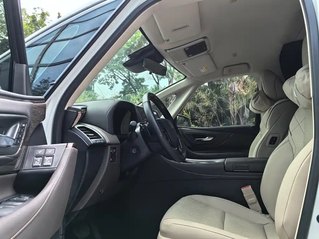 Toyota Alphard 2024 2.5L Premium