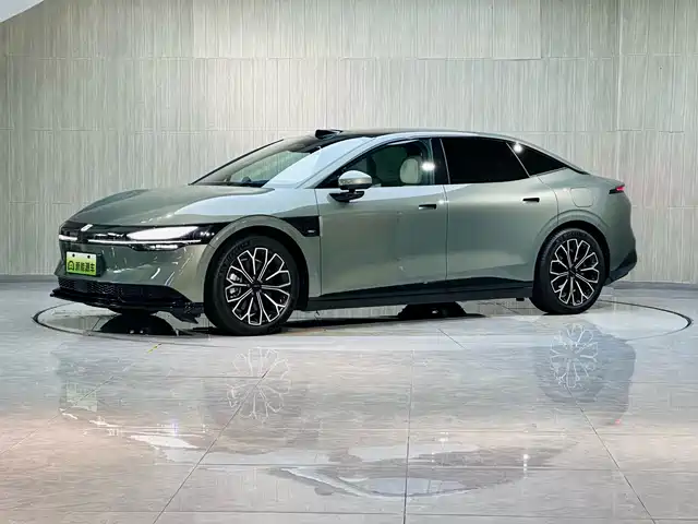 2024 Zeekr 007