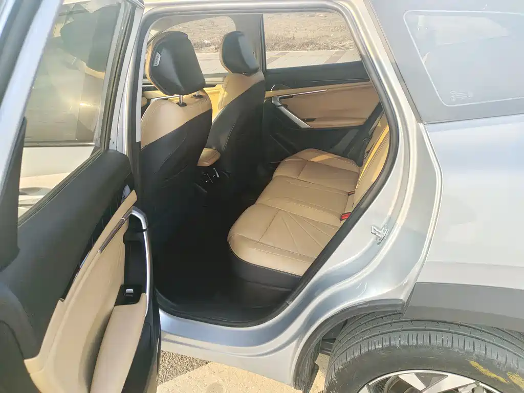 GEELY AUTOMOBILE BOYUE L