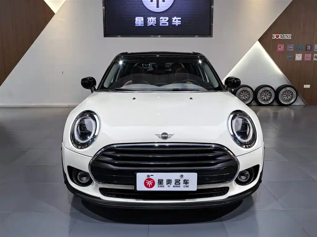 MINI CLUBMAN