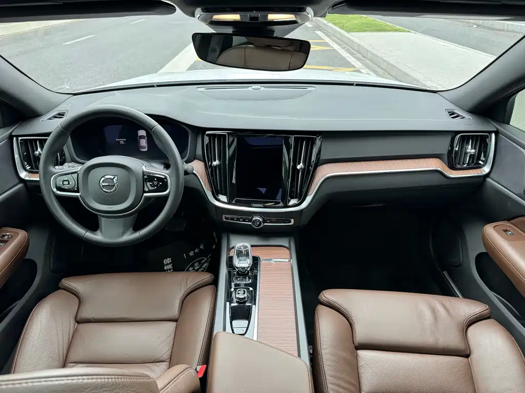 Volvo S60 — миниатюра 7