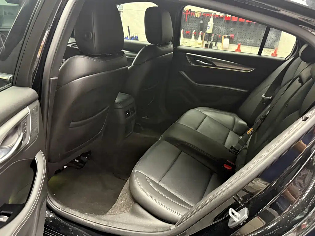 Cadillac CT5 — миниатюра 4
