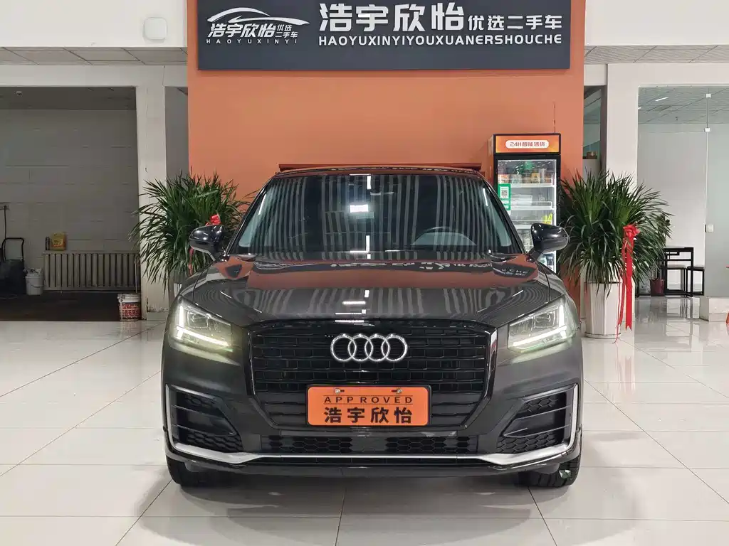 AUDI Q2L
