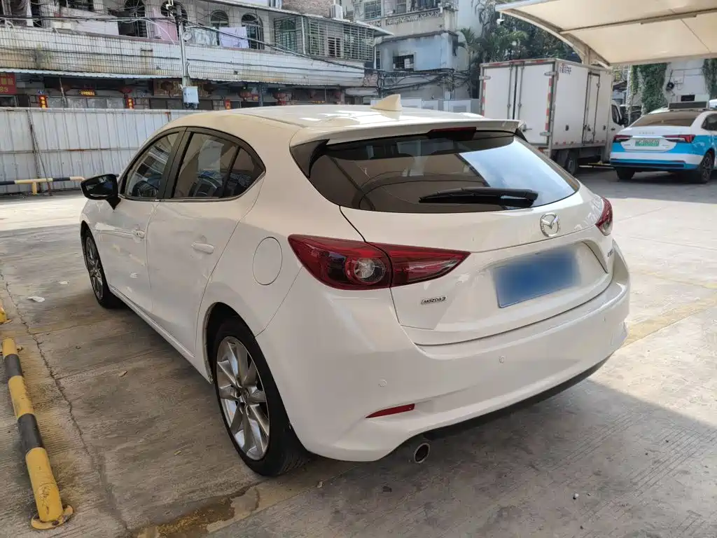 Mazda 3 Axela — миниатюра 5