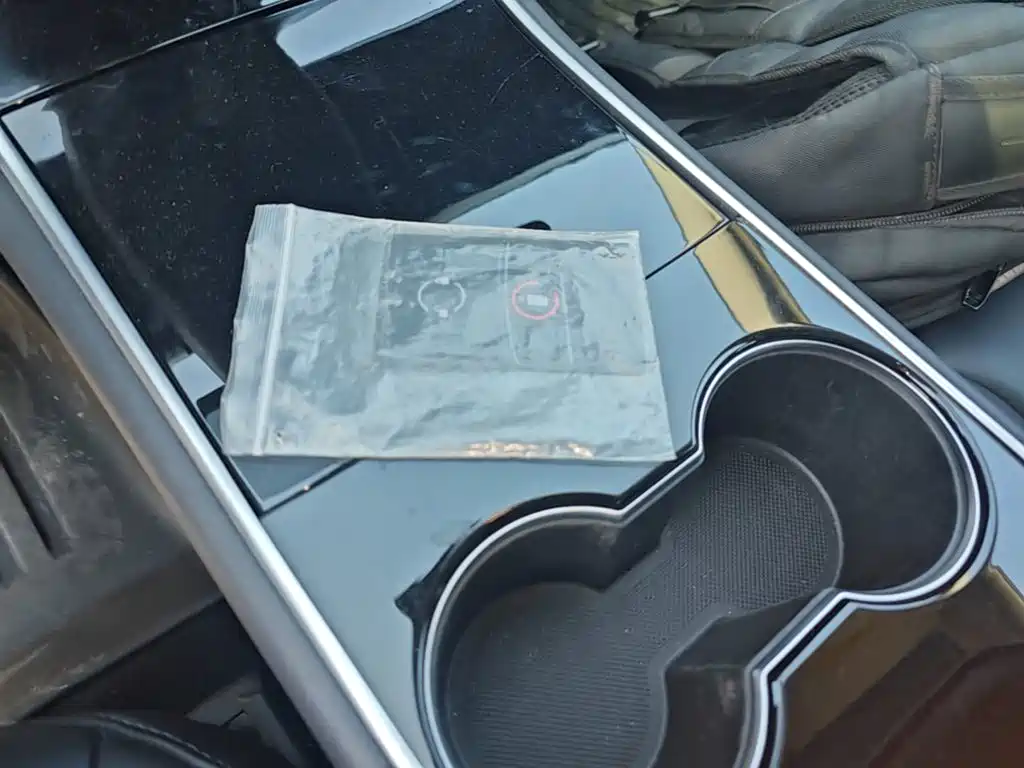Tesla Model 3 — миниатюра 9