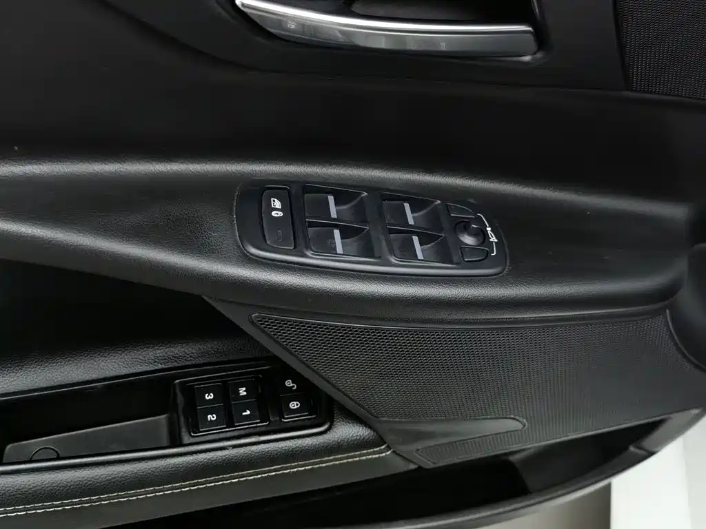 Jaguar XE 2015 2.0T 200PS R-Sport