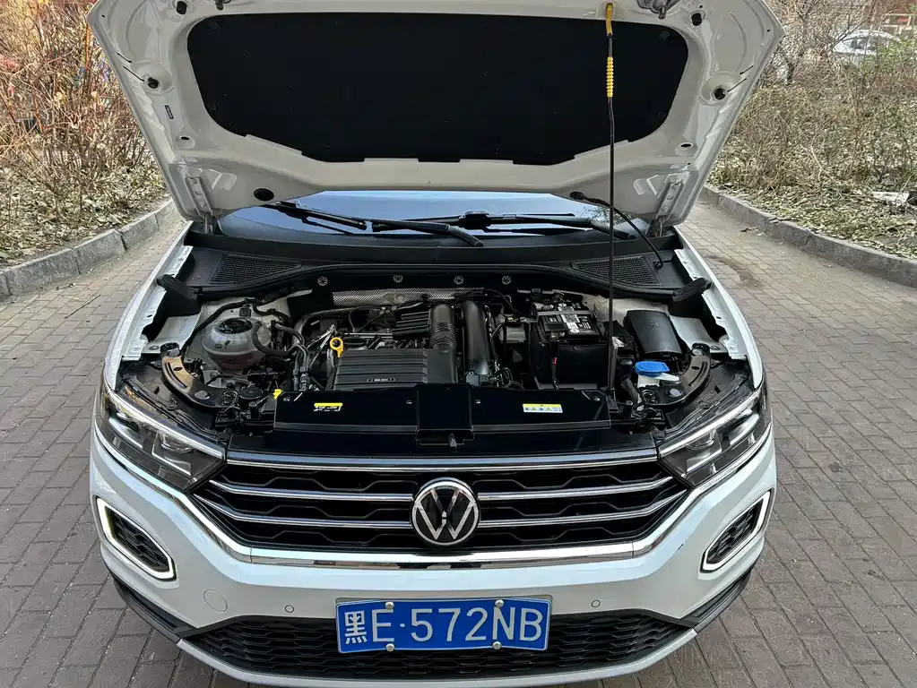 VOLKSWAGEN T ROC EXPLORING SONGS