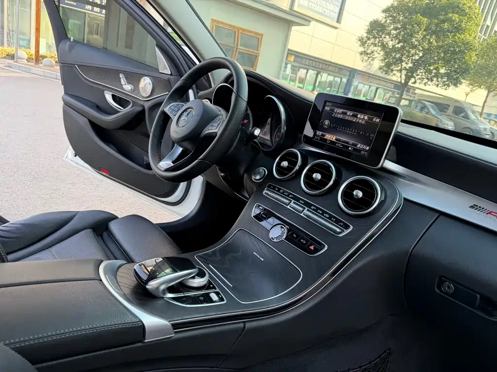 MERCEDES-BENZ C CLASS