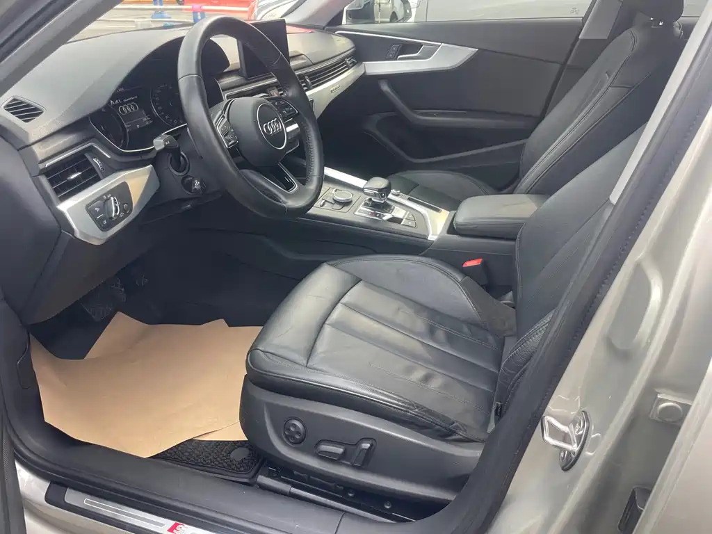 Audi A4L 2018 30 45 TFSI quattro Sport
