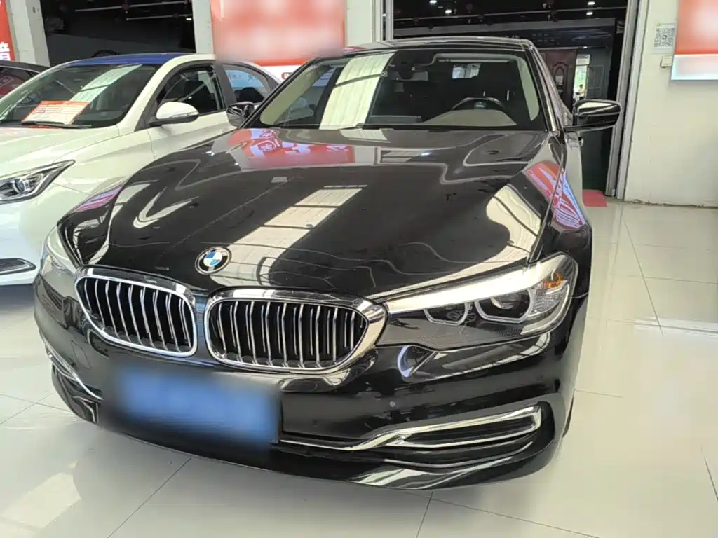 BMW 5 Series — миниатюра 3