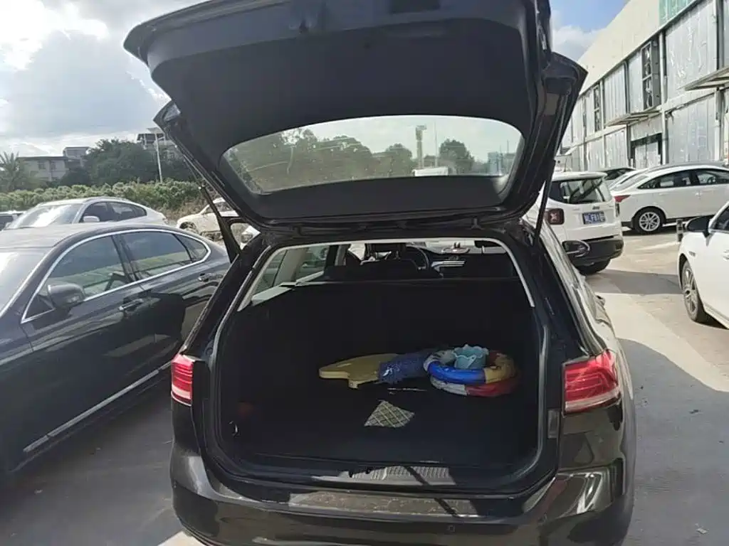 Volkswagen Viloran — миниатюра 21
