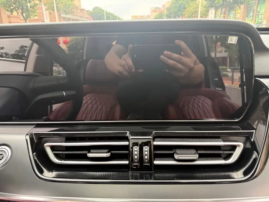Hongqi HS5 2023 2.0T Pro