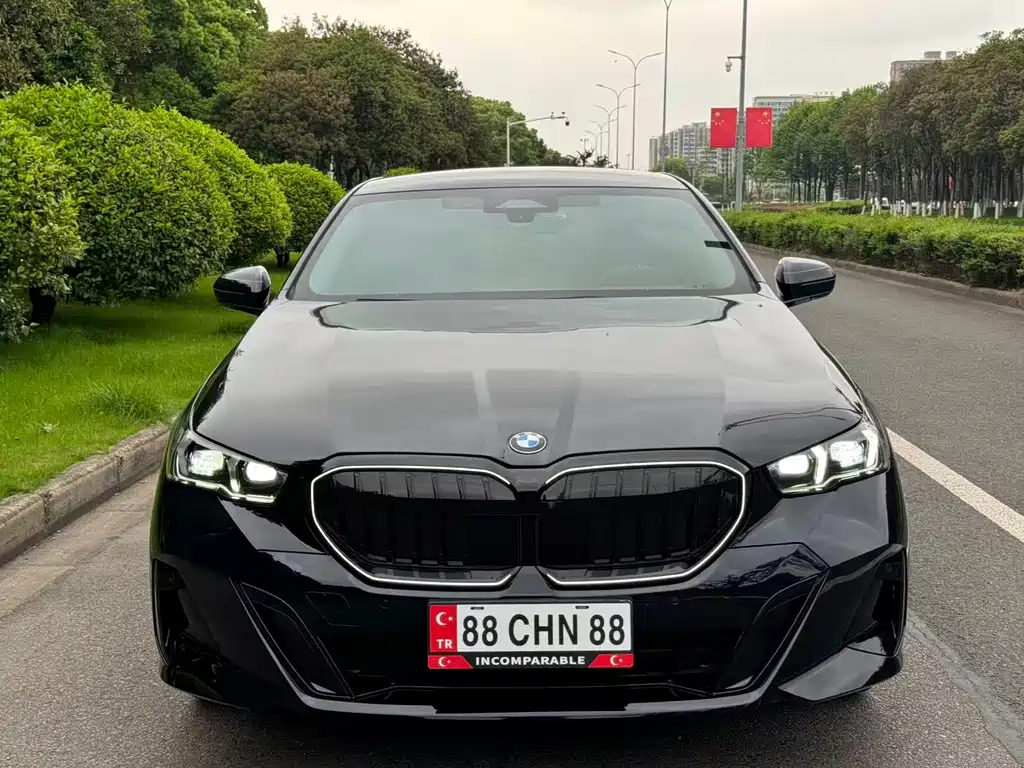 BMW 5 Series 5 2025 530Li Lead M Sport
