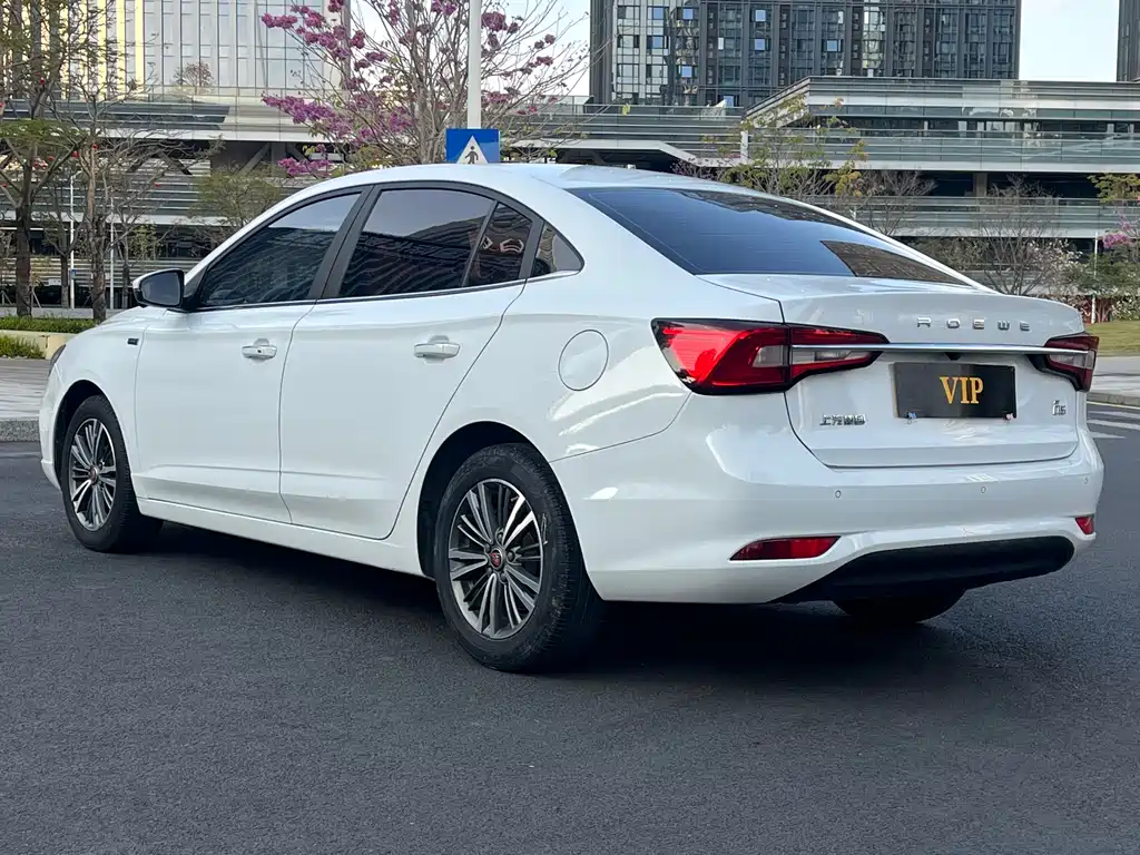ROEWE I5