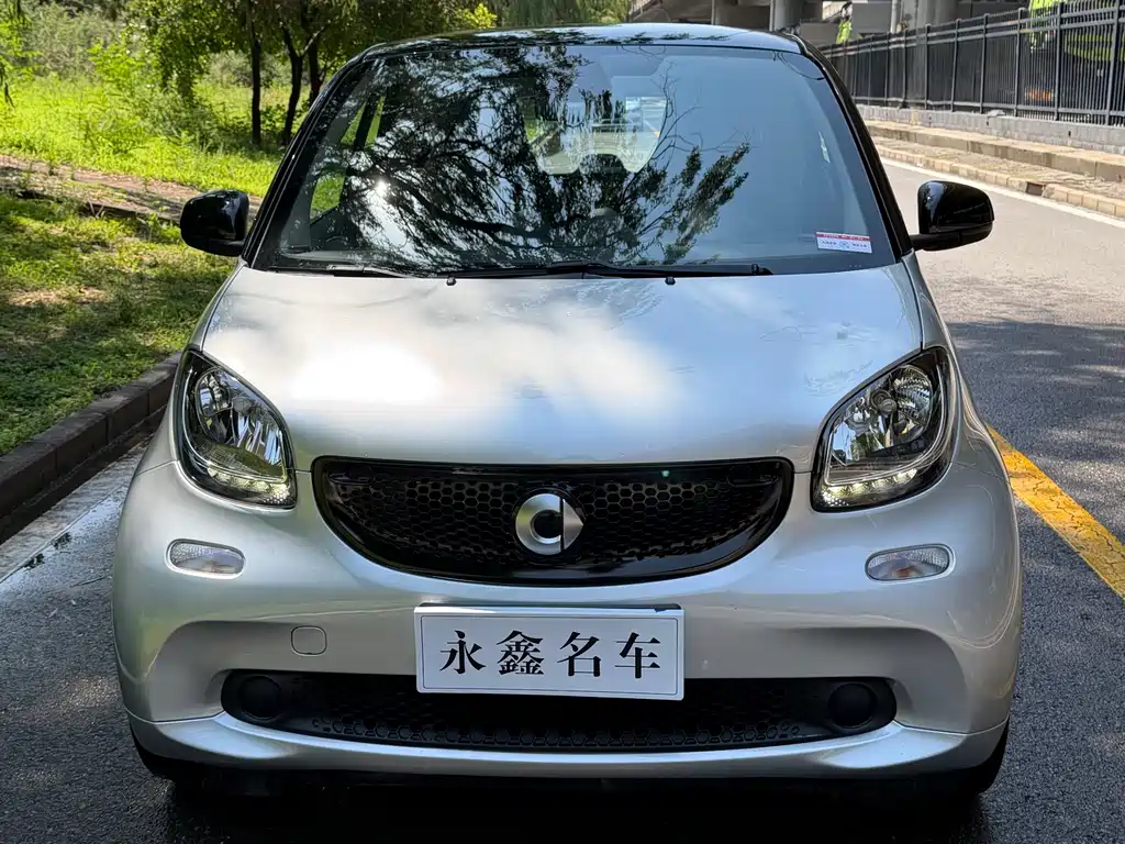Smart fortwo 1.0L 52 kW Hardtop Passion Edition, фото 2