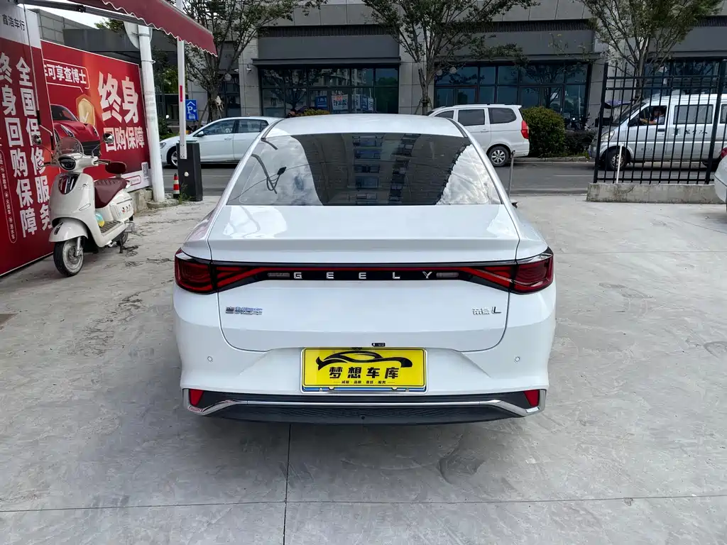 Geely Emgrand L — миниатюра 6